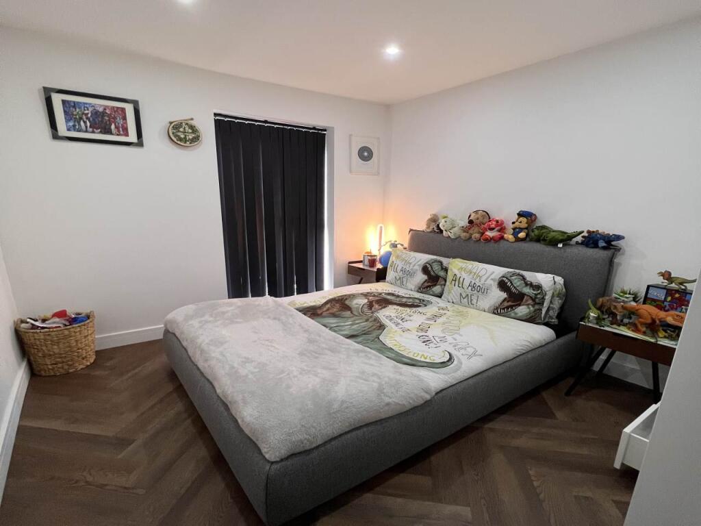 Main image of property: Arbour Edge, King George V Drive East, Heath