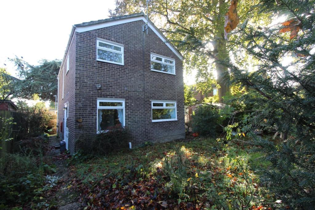 4 bedroom detached house for sale in The Limes, Harston, Cambridge, CB22
