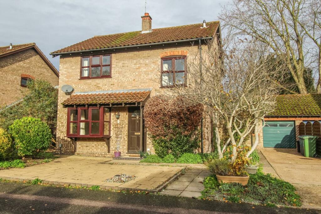 3 bedroom detached house for sale in Maris Green, Great Shelford