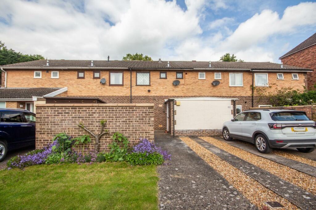 3 bedroom terraced house for sale in Grain Close, Great Shelford