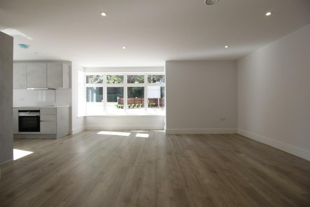 Additional property image - Flat 2, 317 Hills Road, Cambridge