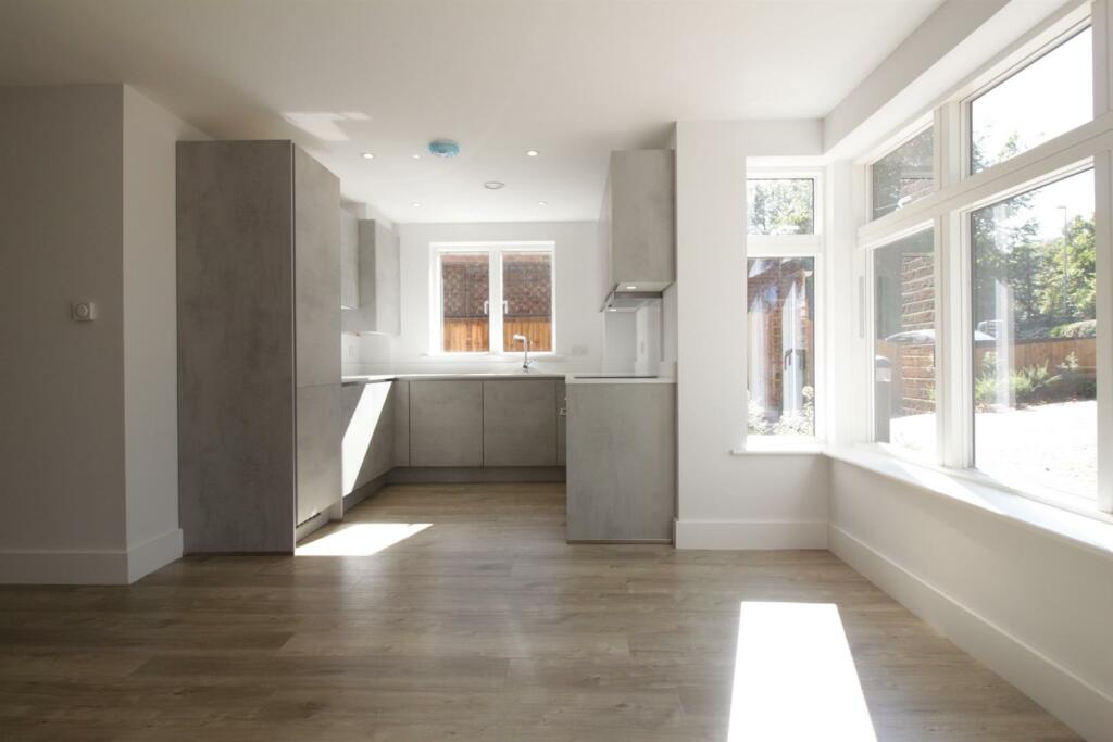 Additional property image - Flat 2, 317 Hills Road, Cambridge