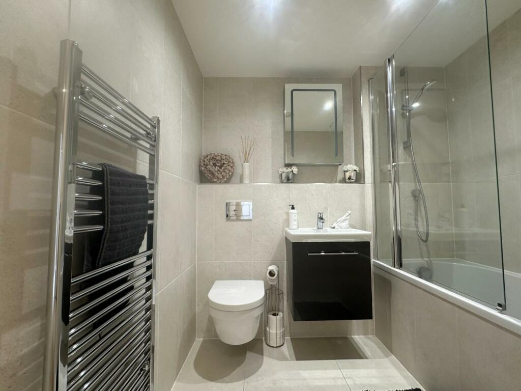 Additional property image - Flat 2, 317 Hills Road, Cambridge
