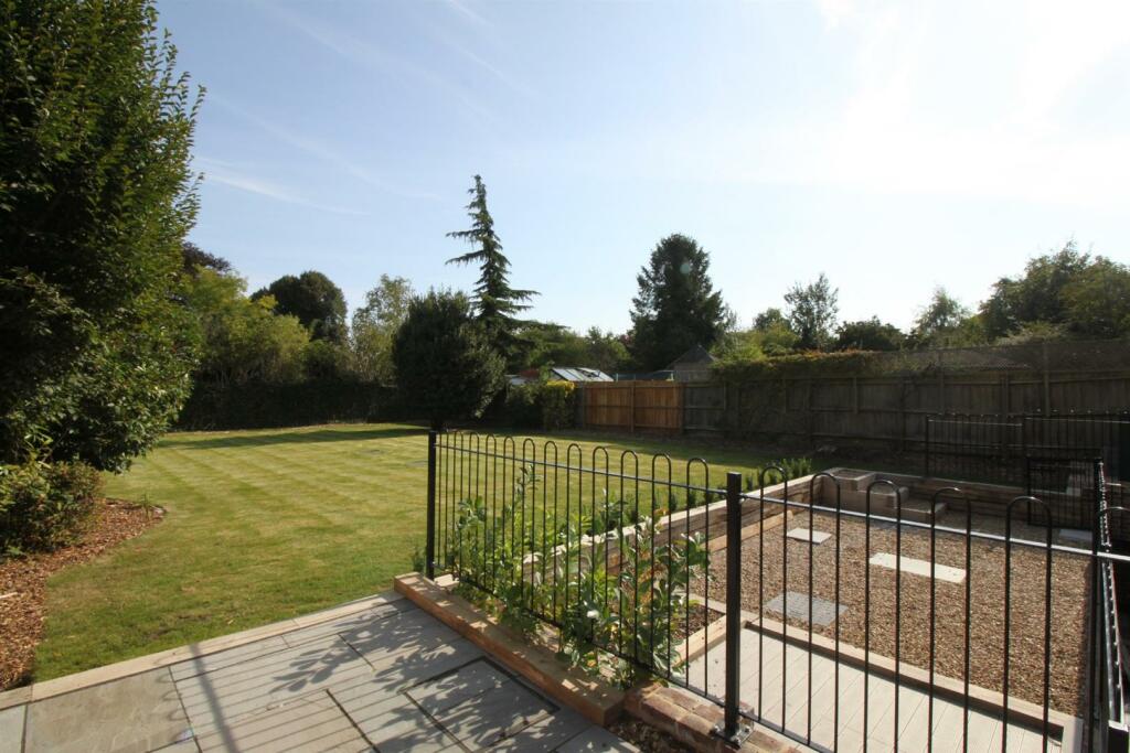 Additional property image - Flat 2, 317 Hills Road, Cambridge