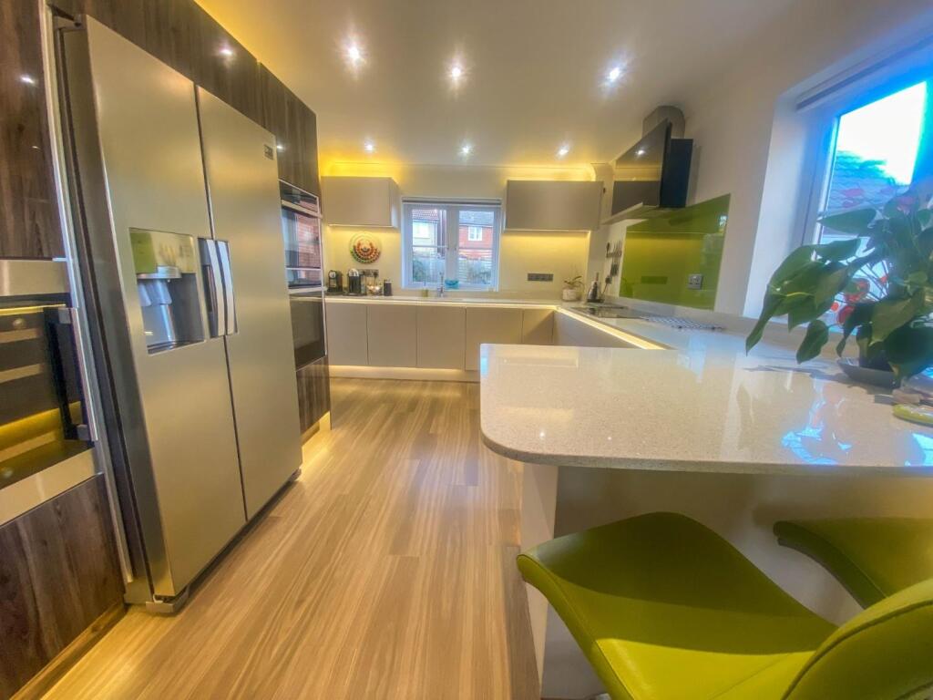 Additional property image - Grafton Drive, Highfields Caldecote, Cambridge
