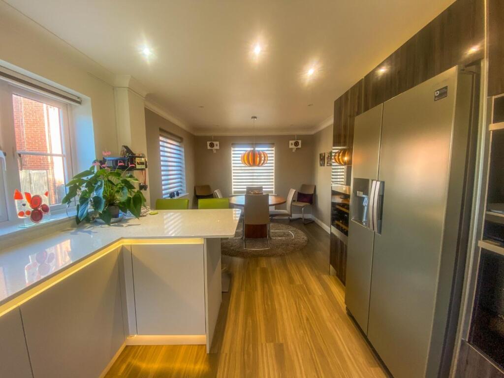Additional property image - Grafton Drive, Highfields Caldecote, Cambridge