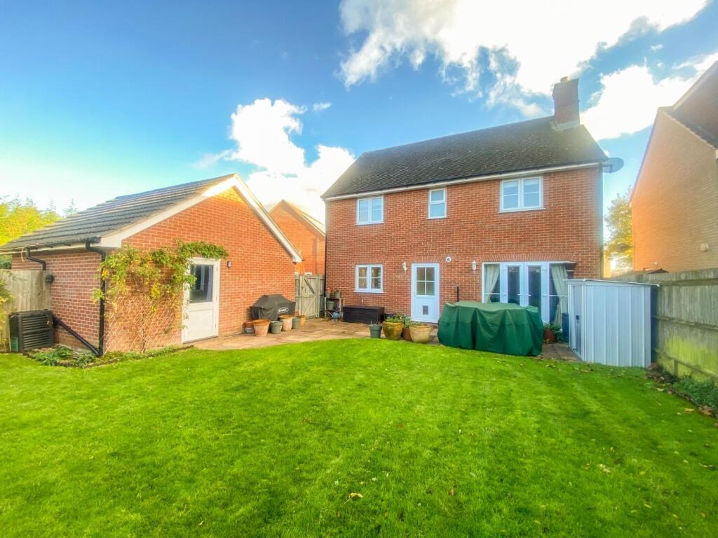 Additional property image - Grafton Drive, Highfields Caldecote, Cambridge