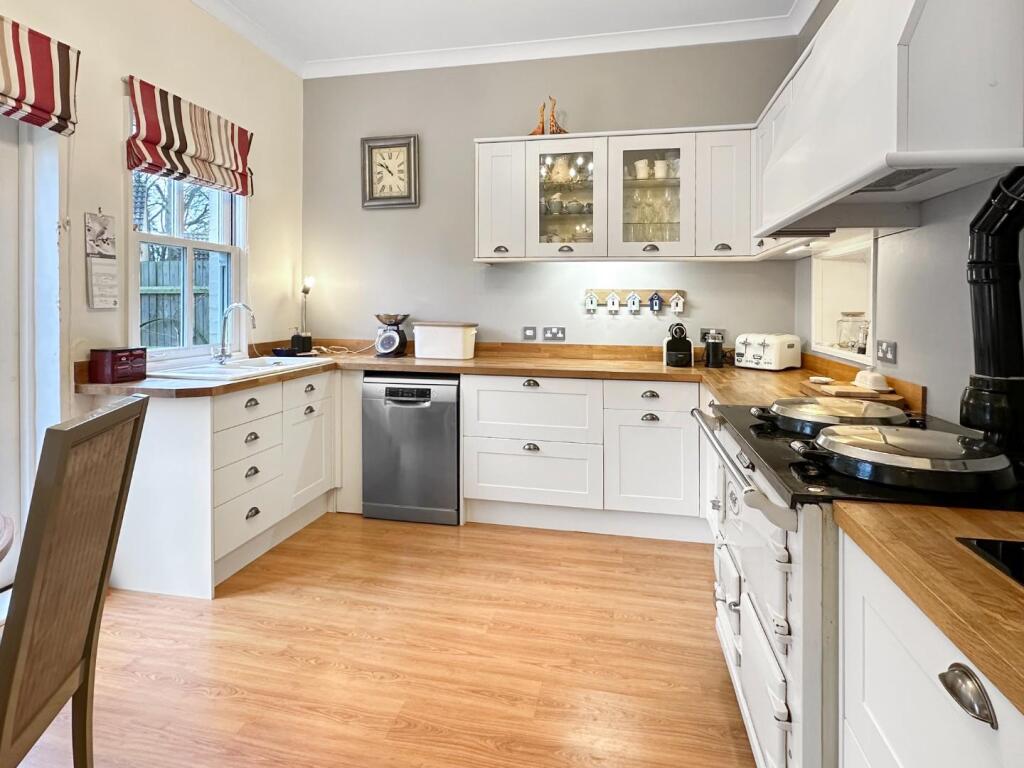 Additional property image - London Road, Stapleford