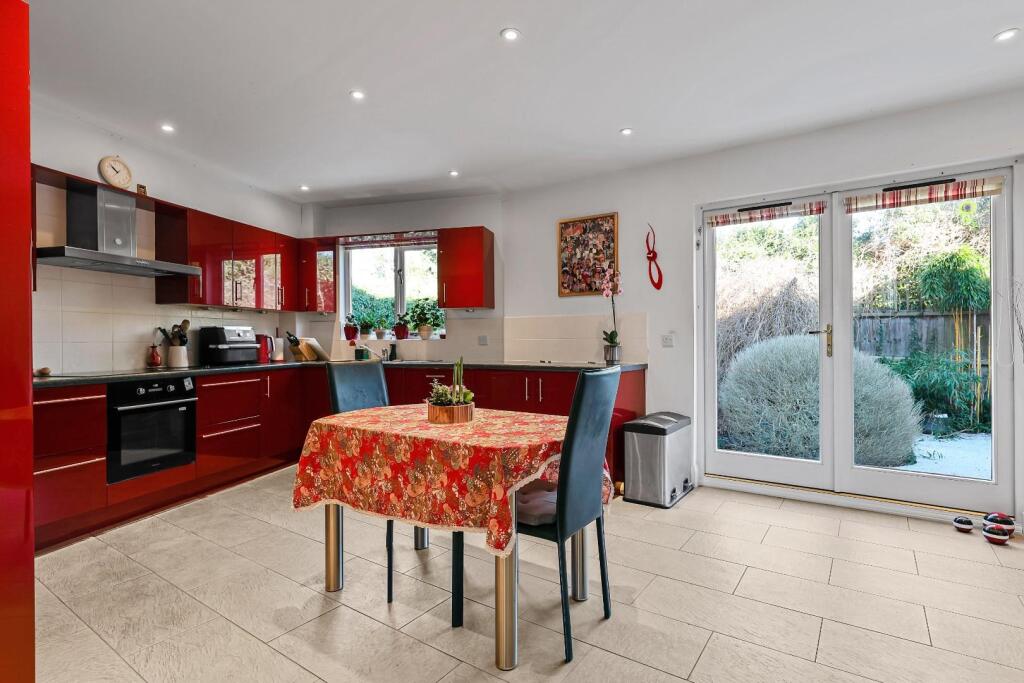 Additional property image - Spinney Drive, Great Shelford