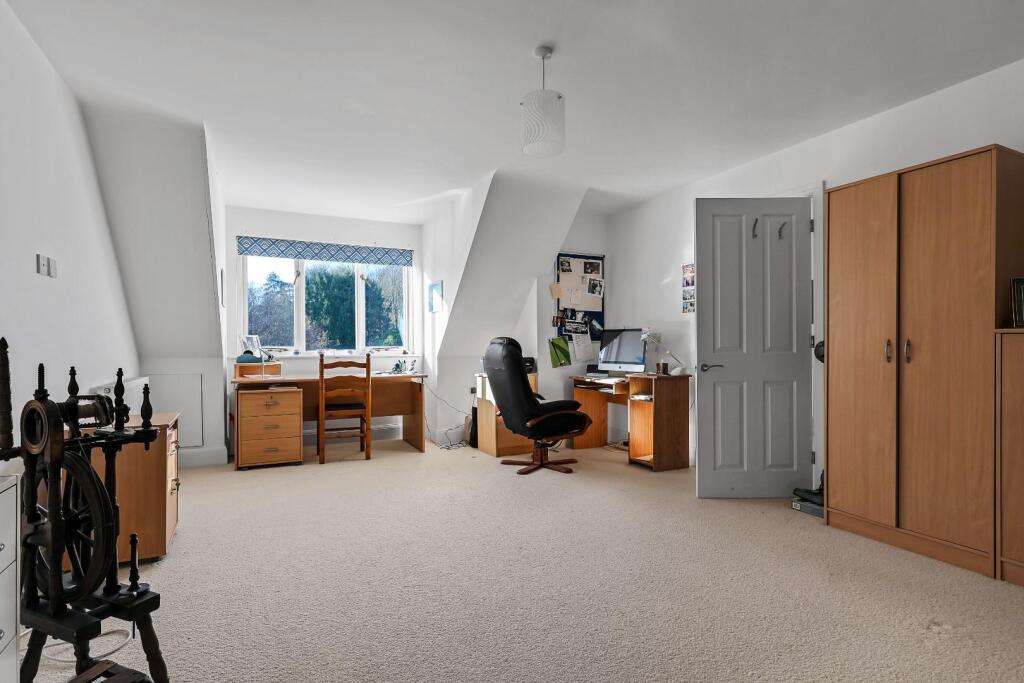Additional property image - Spinney Drive, Great Shelford