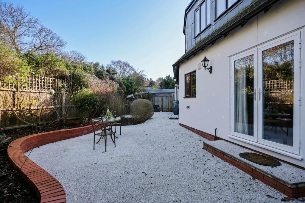 Additional property image - Spinney Drive, Great Shelford