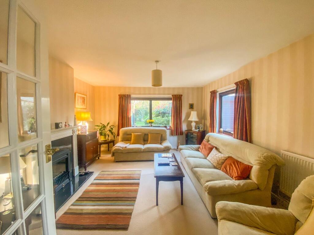 Additional property image - Leeway Avenue, Great Shelford, Cambridge