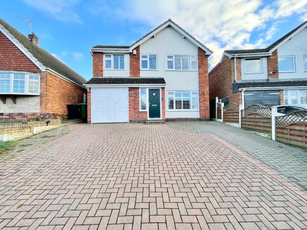 3 bedroom detached house for sale in Green Lane, Coleshill, Birmingham, B46