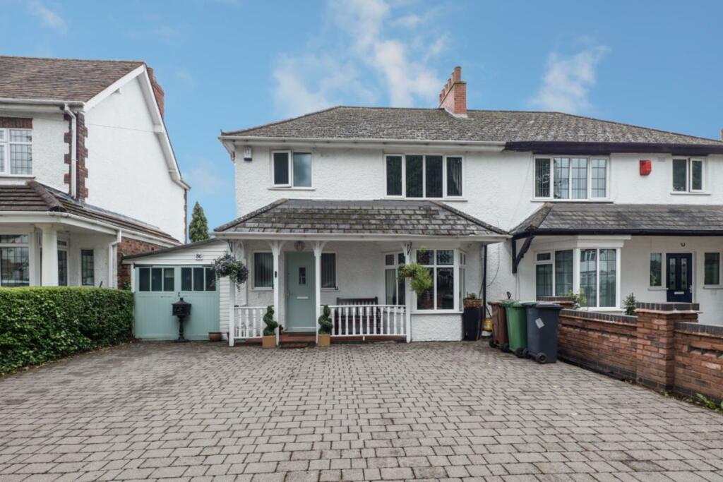 3 bedroom semidetached house for sale in Elmdon Lane, Marston Green, Birmingham, B37