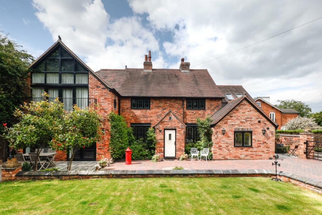 4 bedroom semidetached house for sale in Butterfly Cottage, Addison Place, Water Orton, B46