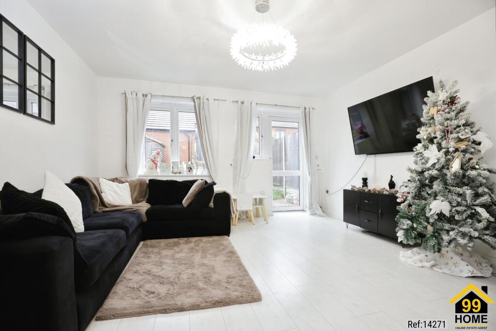 Additional property image - Majestic Way, Warwickshire, CV33