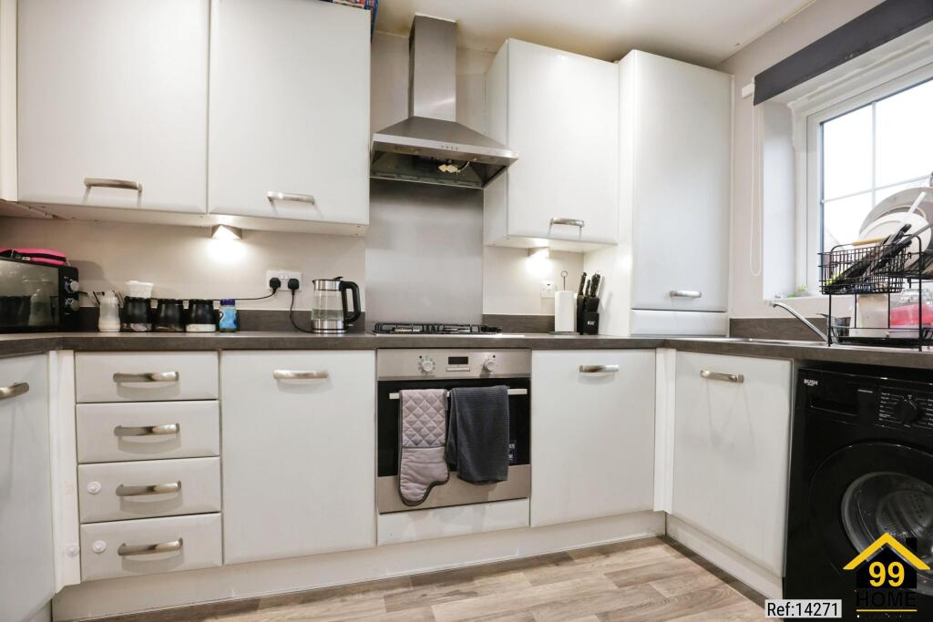 Additional property image - Majestic Way, Warwickshire, CV33