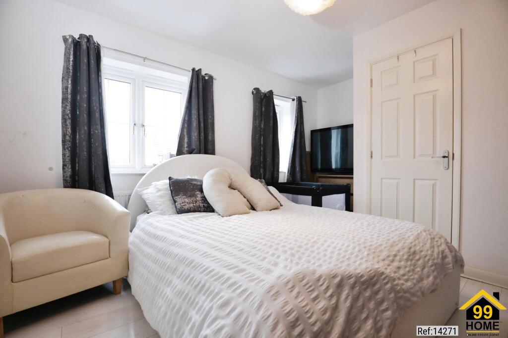 Additional property image - Majestic Way, Warwickshire, CV33
