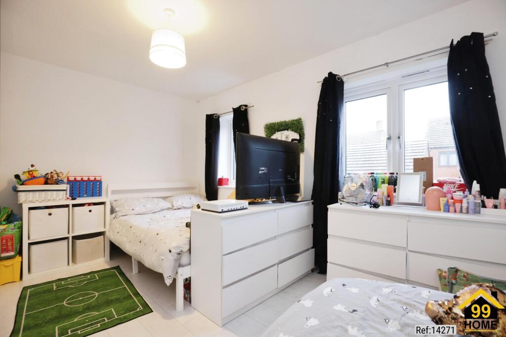 Additional property image - Majestic Way, Warwickshire, CV33