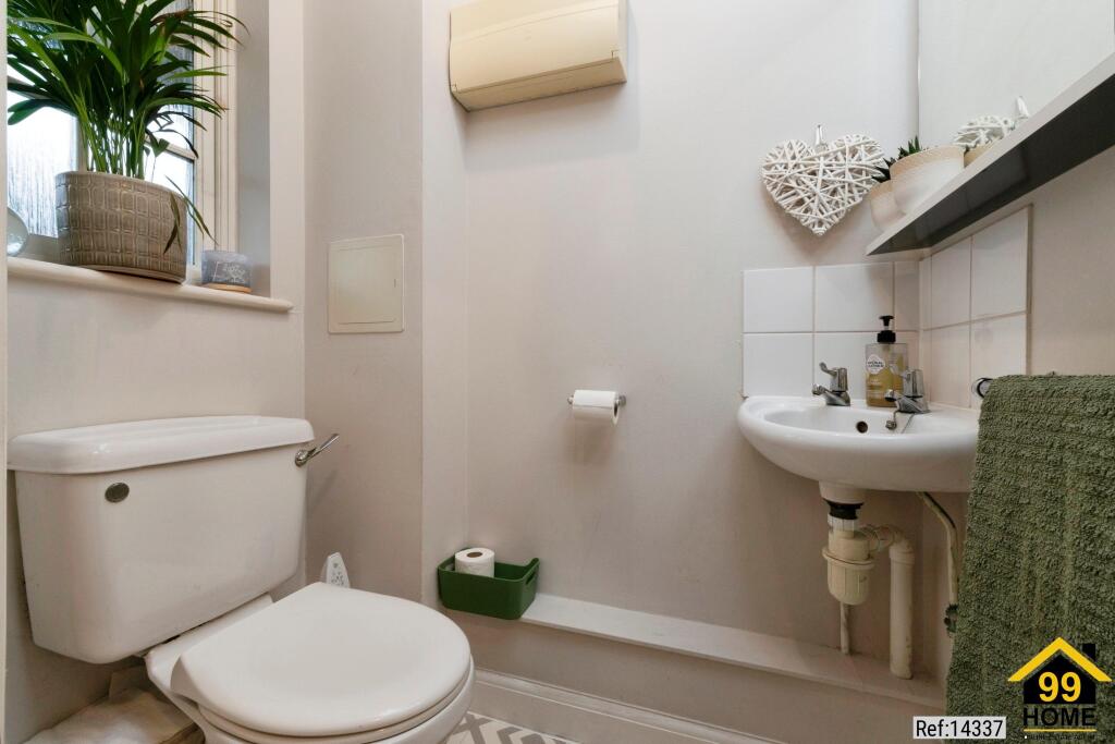 Additional property image - Cherrytrees, Coulsdon, CR5
