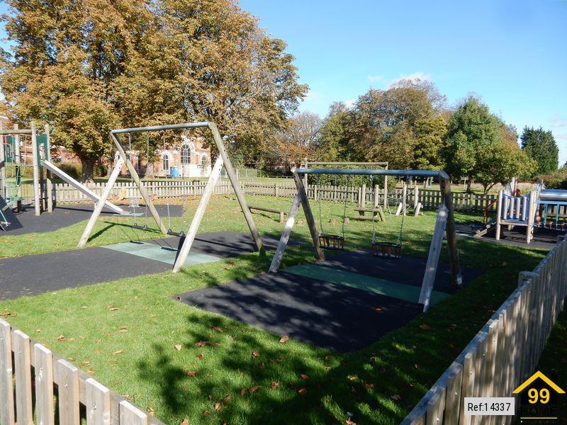 Additional property image - Cherrytrees, Coulsdon, CR5