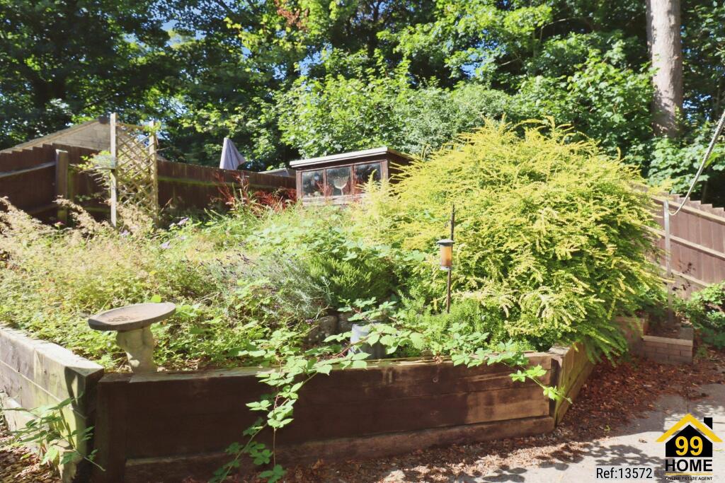 Additional property image - Lilliput Court, Chipping Sodbury, Bristol, Gloucestershire, BS37