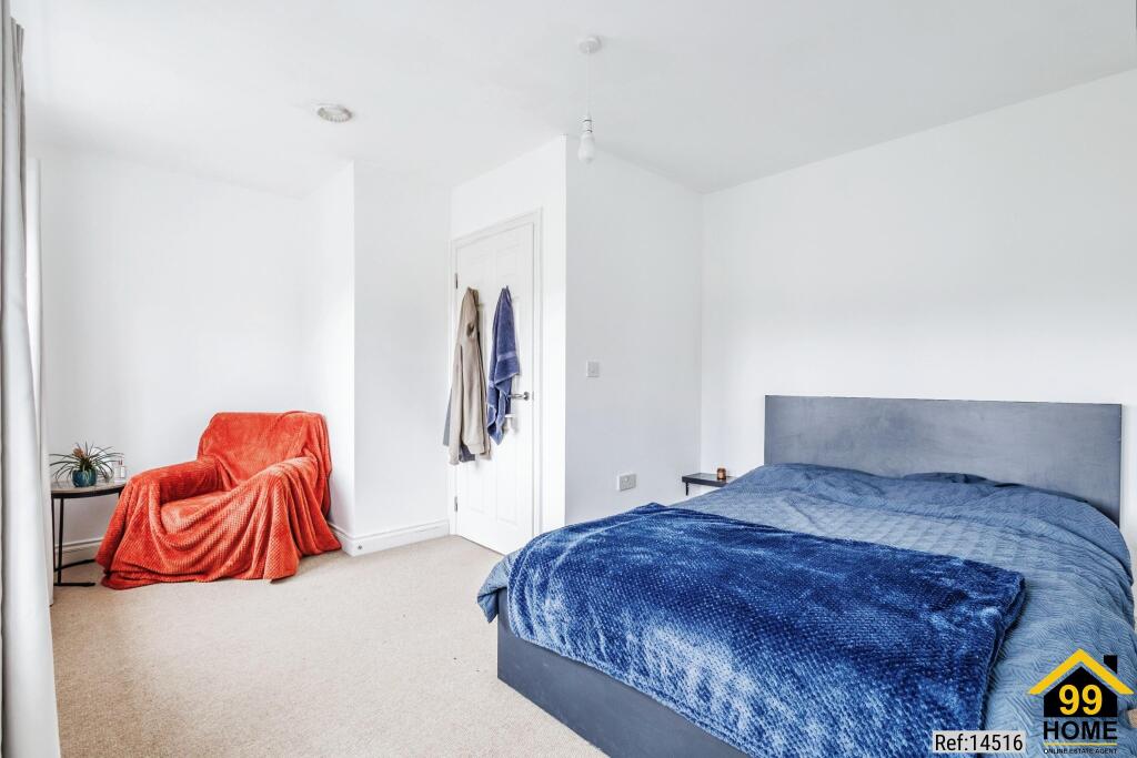 Additional property image - Hythe Wood, Somerset, BS27