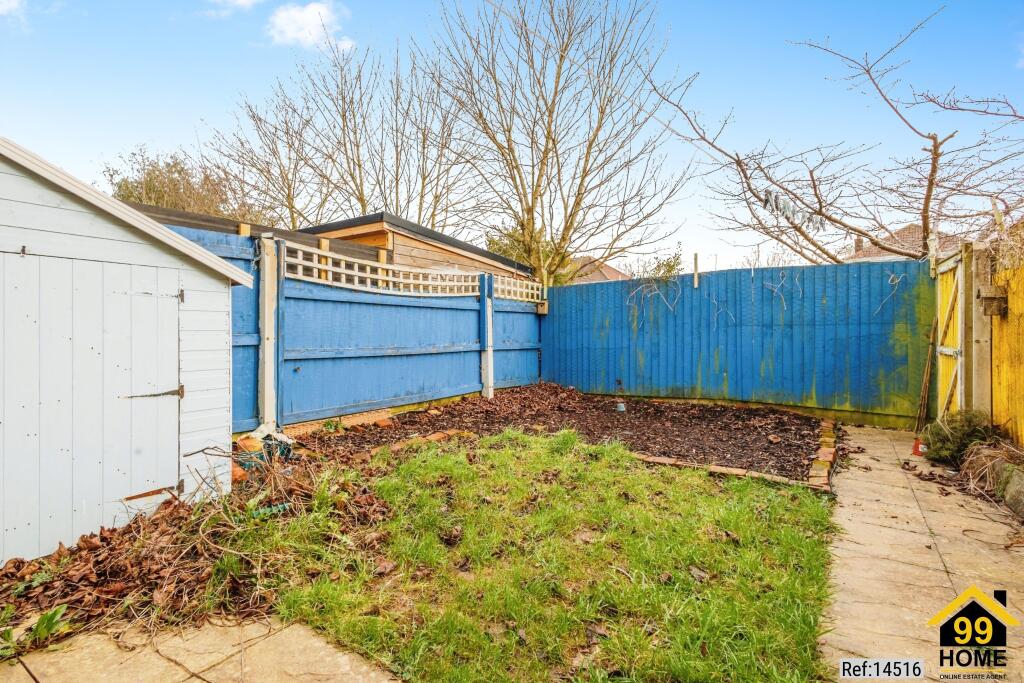 Additional property image - Hythe Wood, Somerset, BS27