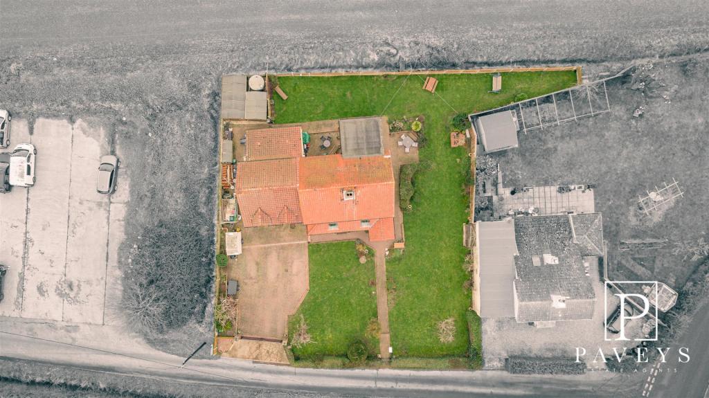 Additional property image - Lucas Lane, Beaumont