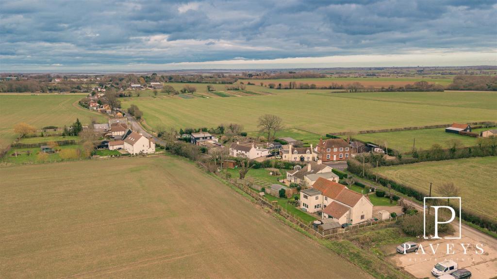Additional property image - Lucas Lane, Beaumont