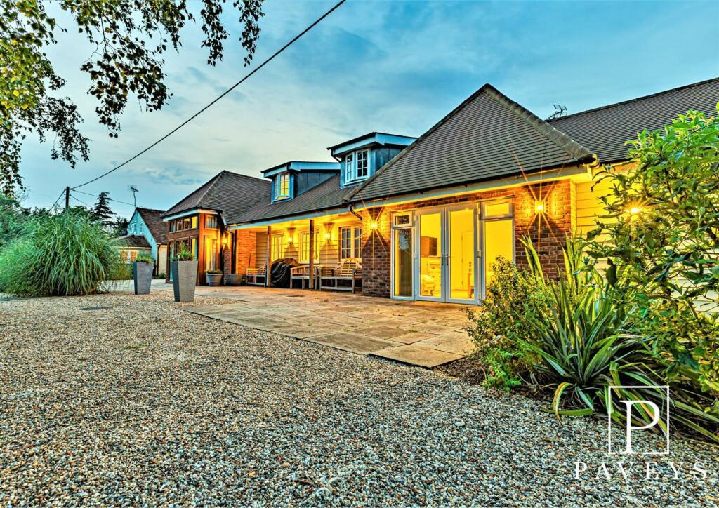 Additional property image - Little Clacton Road, Great Holland, Frinton-On-Sea