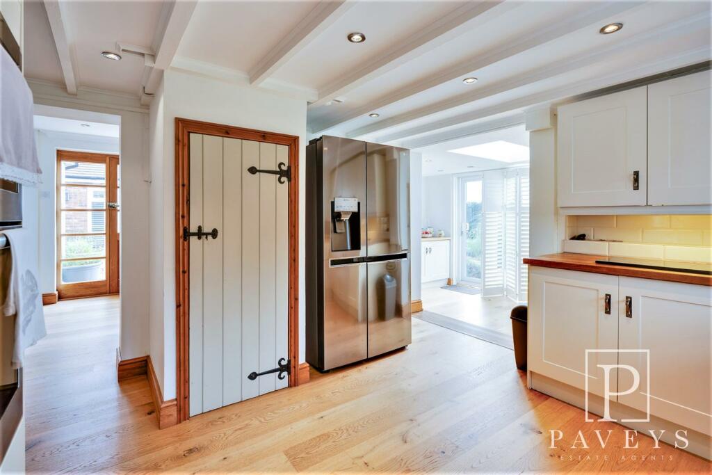 Additional property image - Little Clacton Road, Great Holland, Frinton-On-Sea
