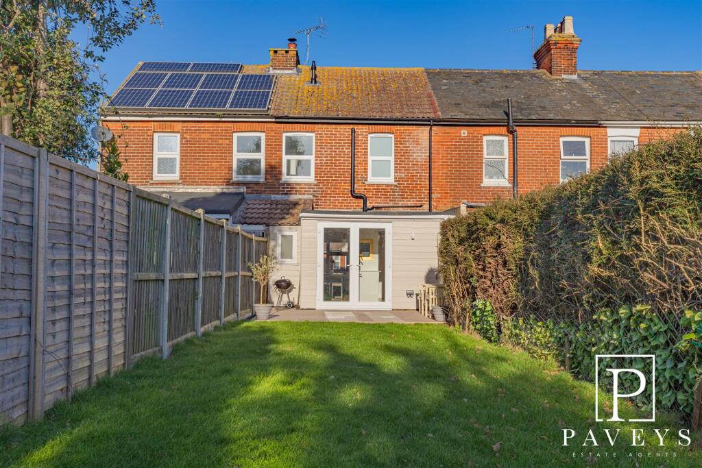 Additional property image - Pole Barn Lane, Frinton-On-Sea