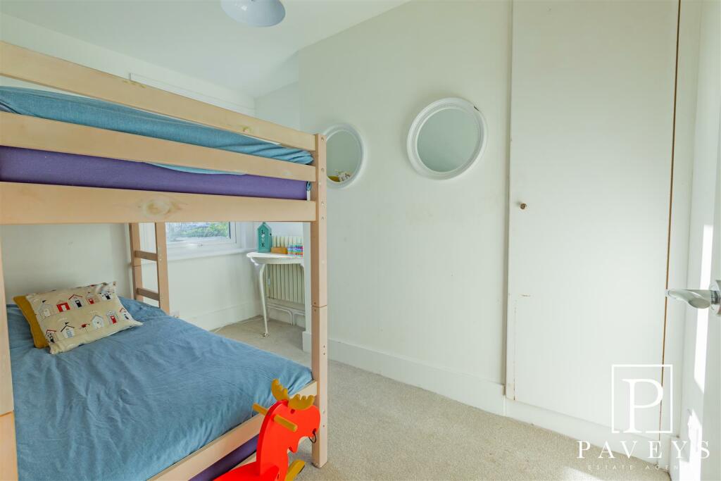 Additional property image - Pole Barn Lane, Frinton-On-Sea
