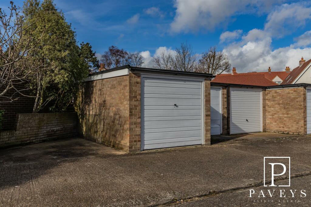 Additional property image - The Esplanade, Frinton-On-Sea