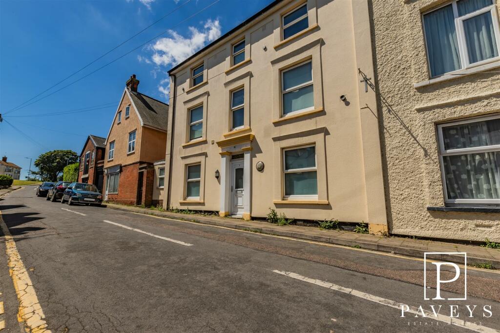Additional property image - Portobello Road, Walton On The Naze