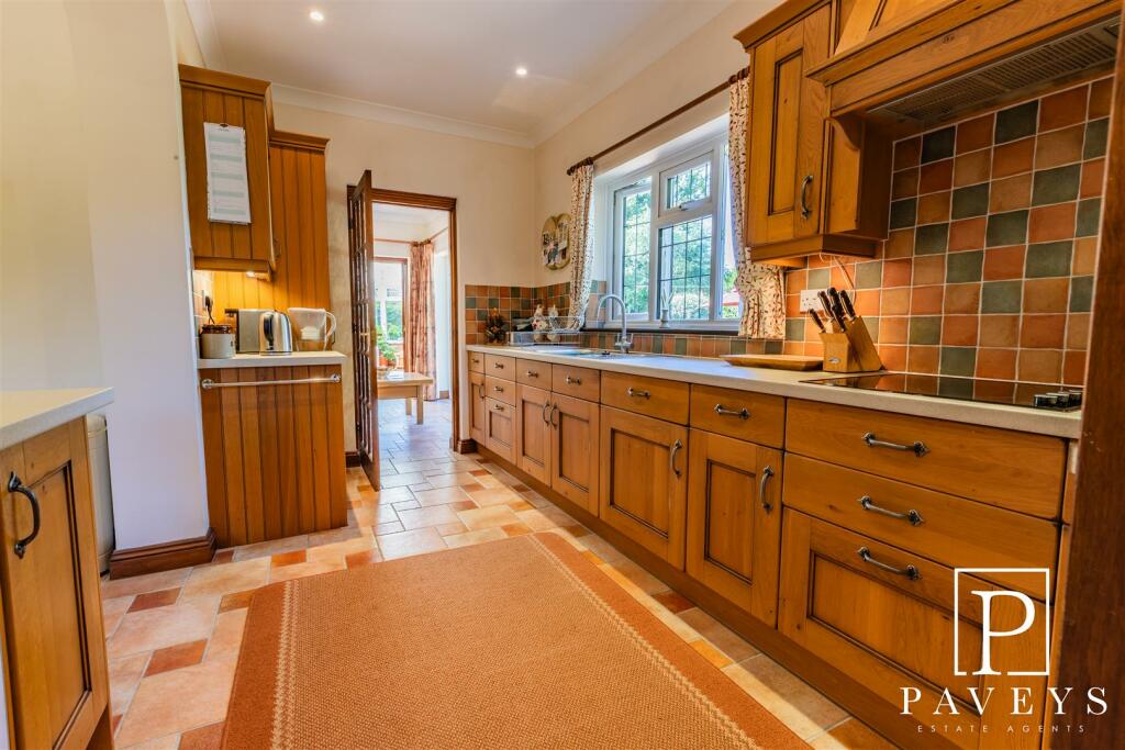 Additional property image - Prospect Park, Great Holland, Frinton-On-Sea
