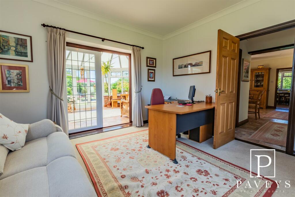 Additional property image - Prospect Park, Great Holland, Frinton-On-Sea