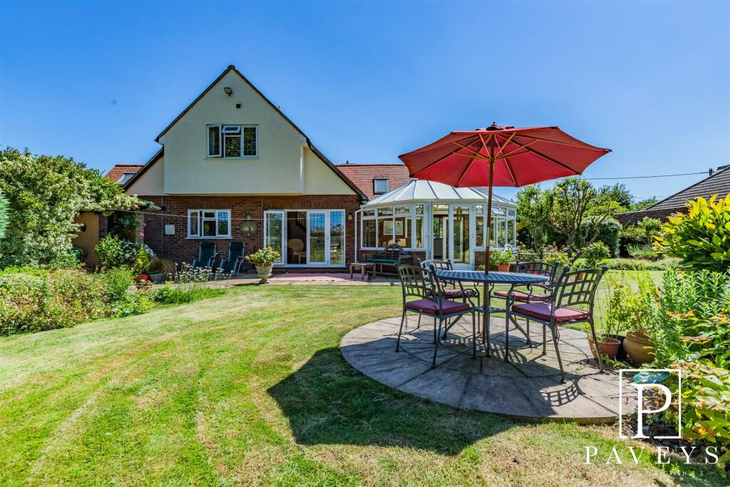 Additional property image - Prospect Park, Great Holland, Frinton-On-Sea