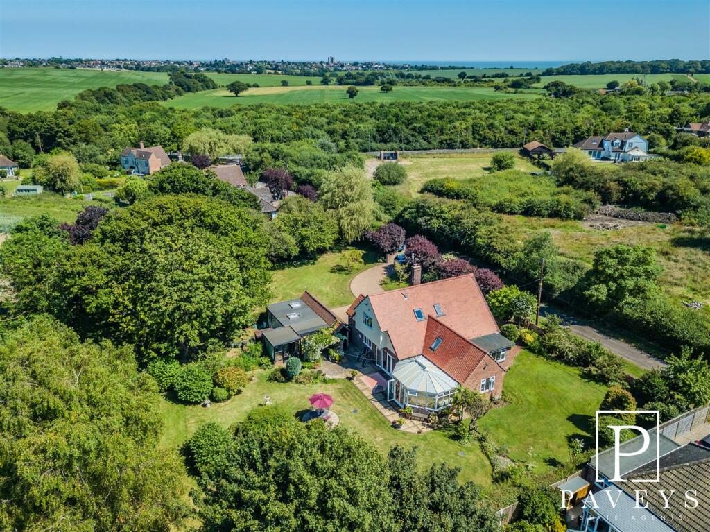 Additional property image - Prospect Park, Great Holland, Frinton-On-Sea