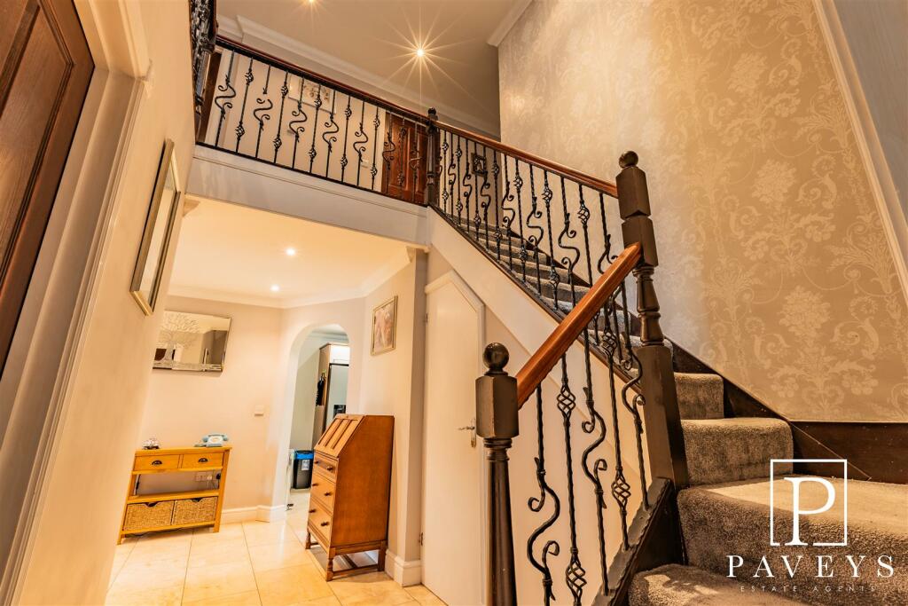Additional property image - Walton Road, Kirby-Le-Soken, Frinton-On-Sea
