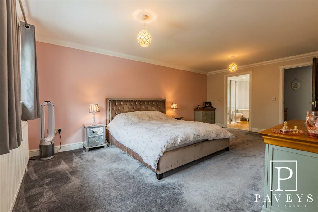 Additional property image - Walton Road, Kirby-Le-Soken, Frinton-On-Sea