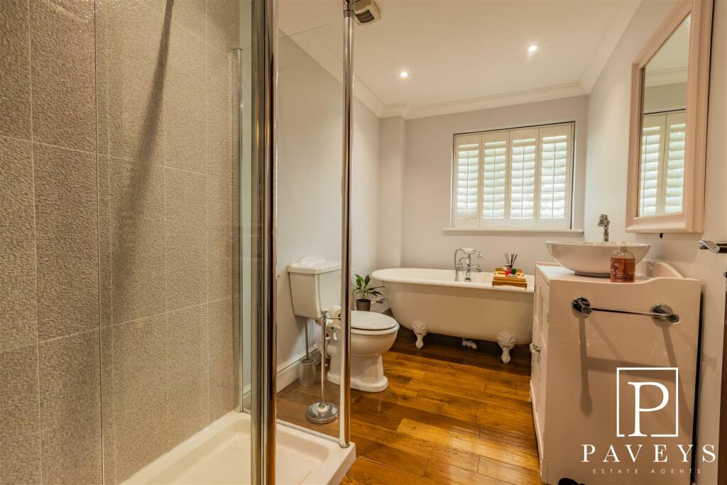 Additional property image - Walton Road, Kirby-Le-Soken, Frinton-On-Sea