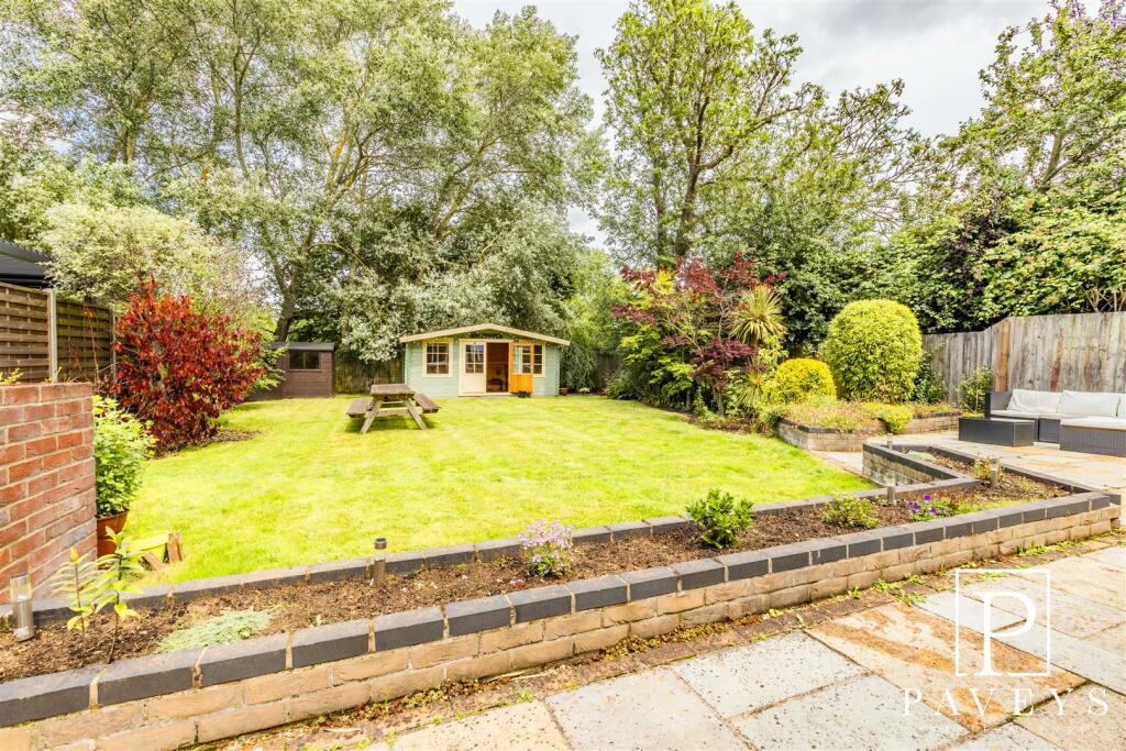 Additional property image - Walton Road, Kirby-Le-Soken, Frinton-On-Sea