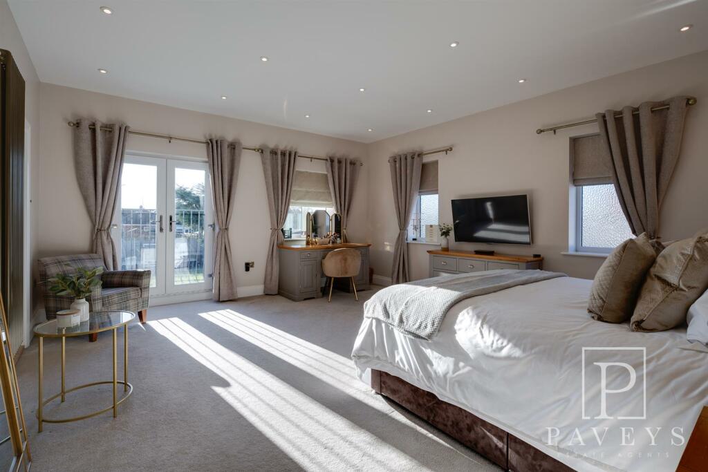 Additional property image - Holland Road, Clacton-On-Sea