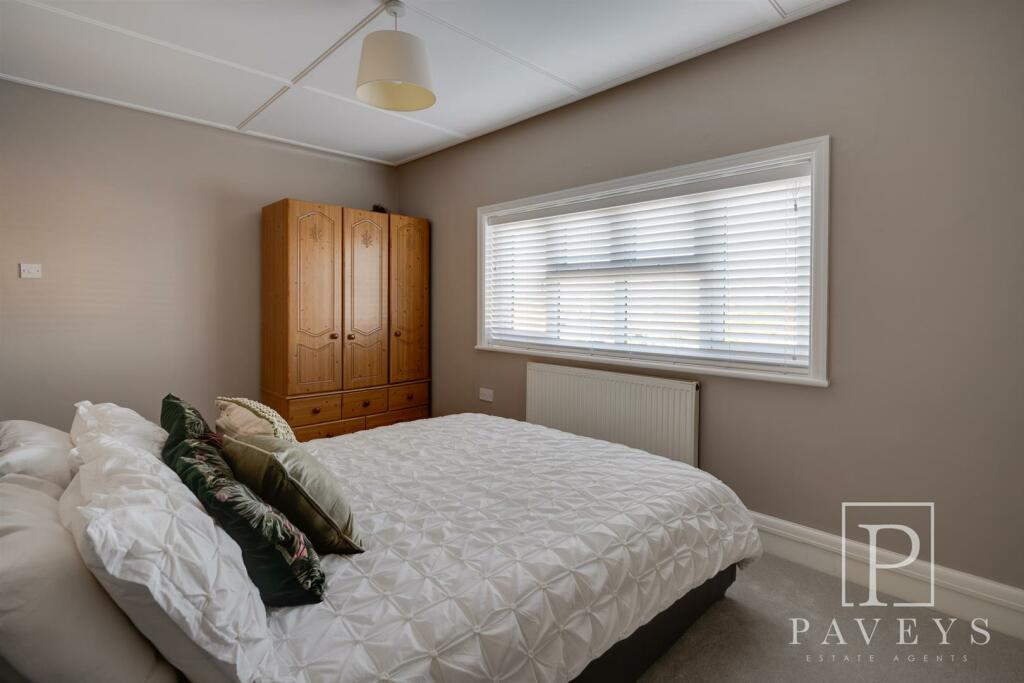 Additional property image - Holland Road, Clacton-On-Sea