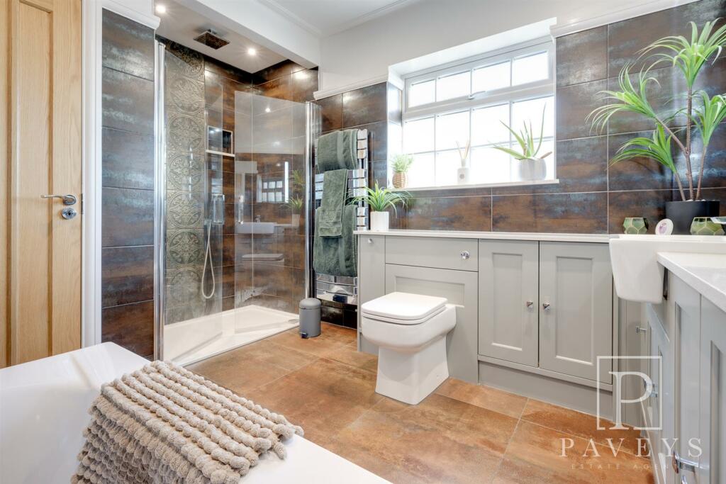 Additional property image - Holland Road, Clacton-On-Sea
