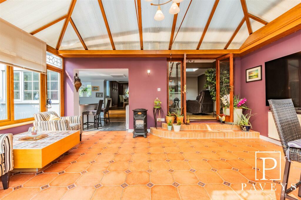 Additional property image - Thorpe Road, Kirby Cross, Frinton-On-Sea