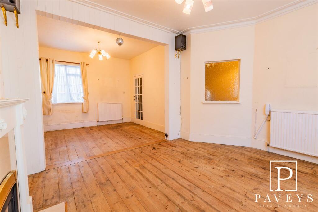 Additional property image - New Pier Street, Walton On The Naze