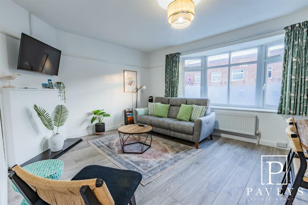 Additional property image - High Street, Walton On The Naze